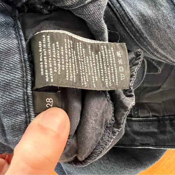 JBRAND MAUDE MID-RISE CIGARETTE JEANS IN SPARK. Size 28. Good condition. - Picture 7 of 7